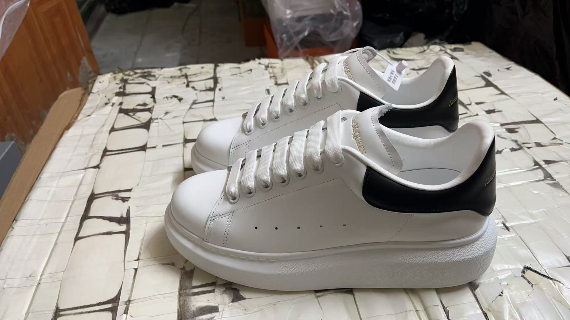ale*d*r M*Q*en shoes(aaa)-170