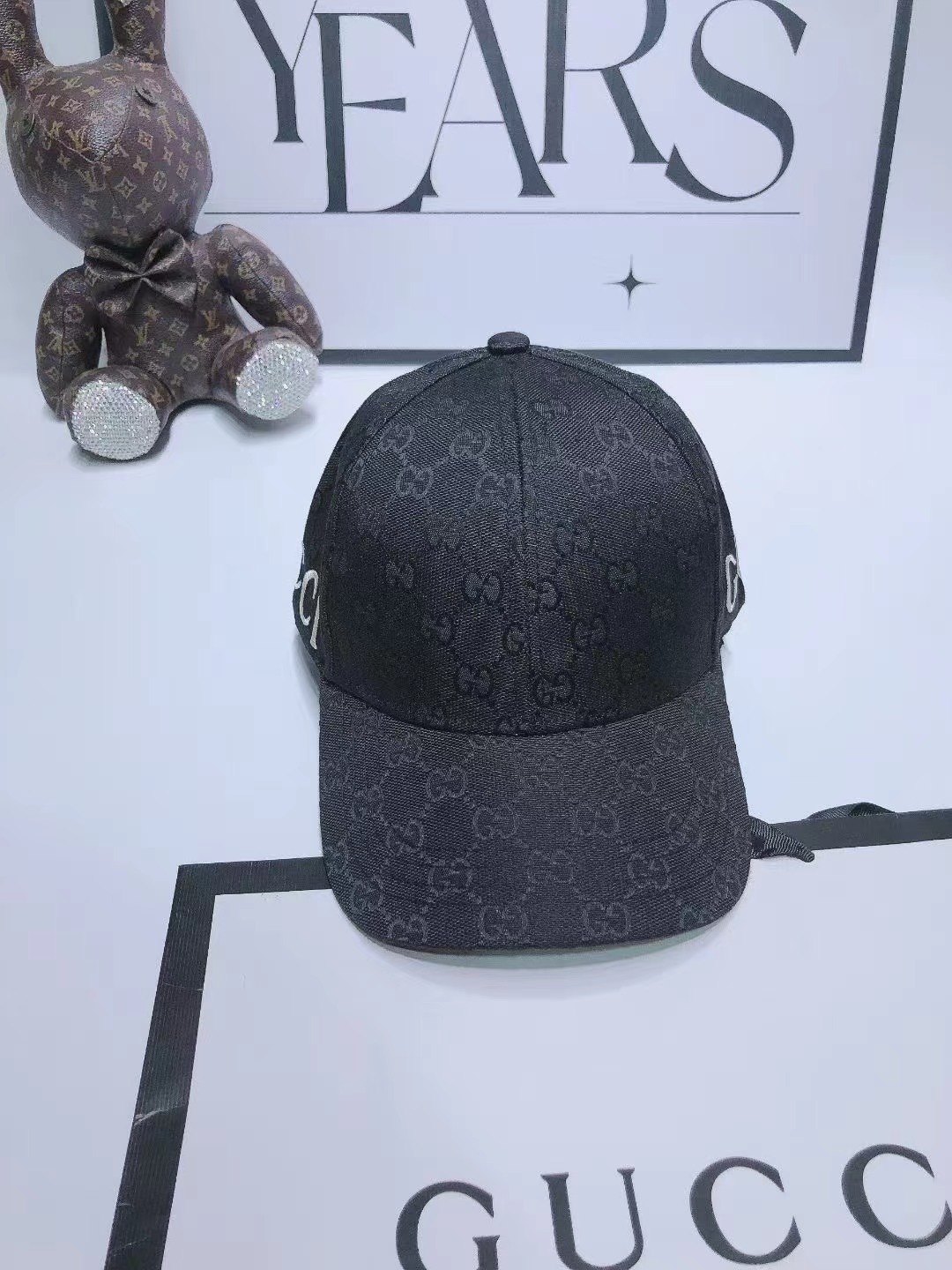 G*u*i cap-223