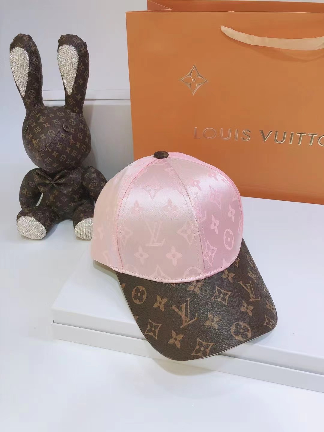 LV Cap-443