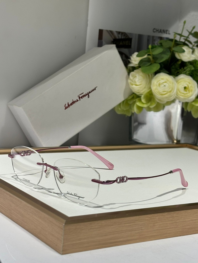 FERRAGAMO Sunglasses(AAAA)-400