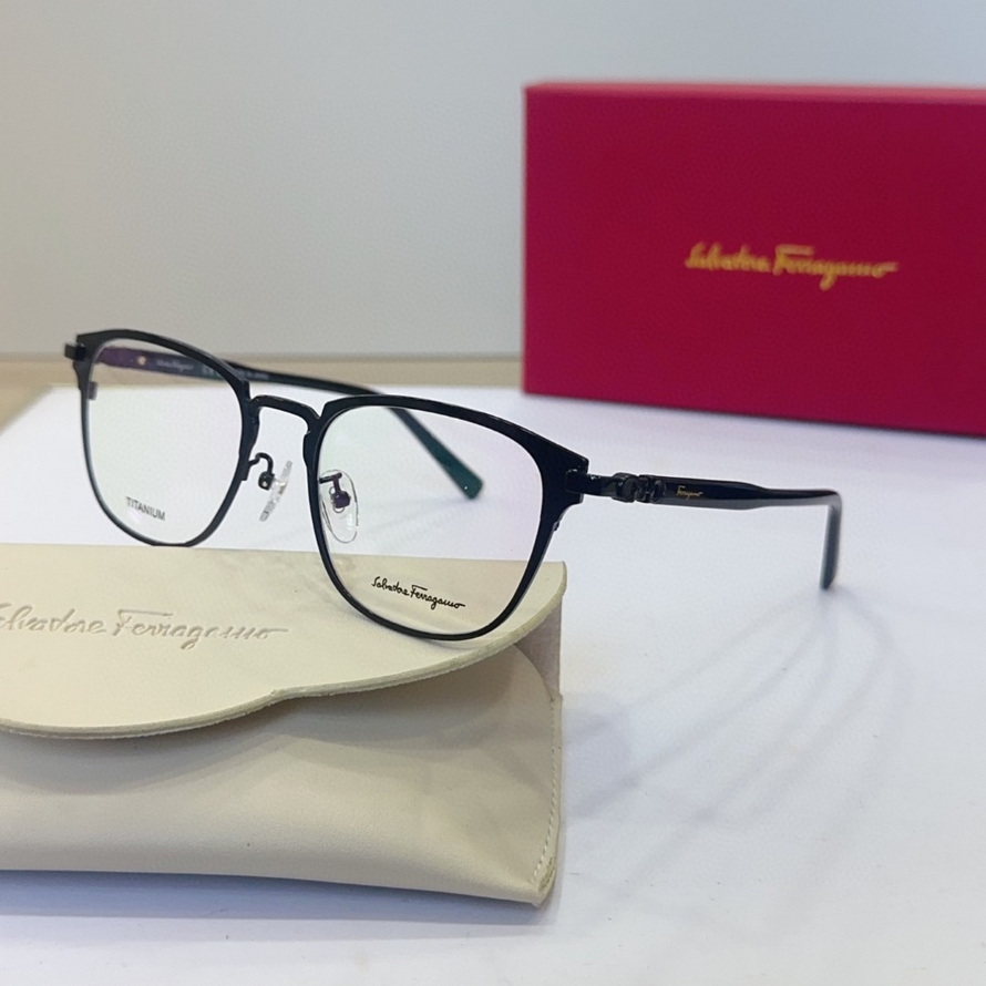 FERRAGAMO Sunglasses(AAAA)-385