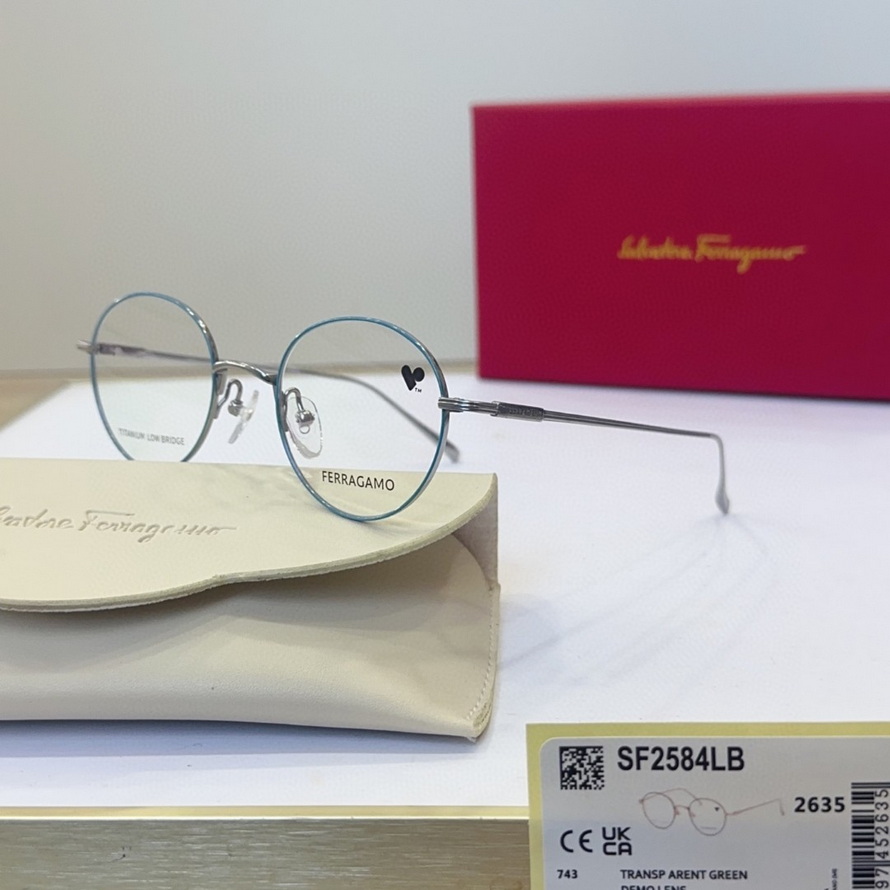 FERRAGAMO Sunglasses(AAAA)-379