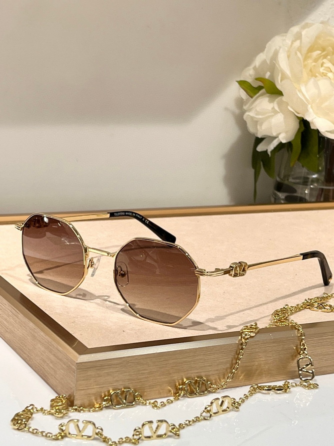 Valentino Sunglasses(AAAA)-464