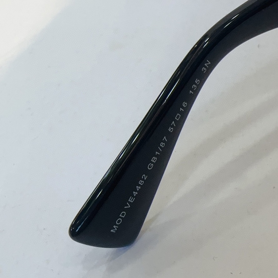 Versace Sunglasses(AAAA)-2747