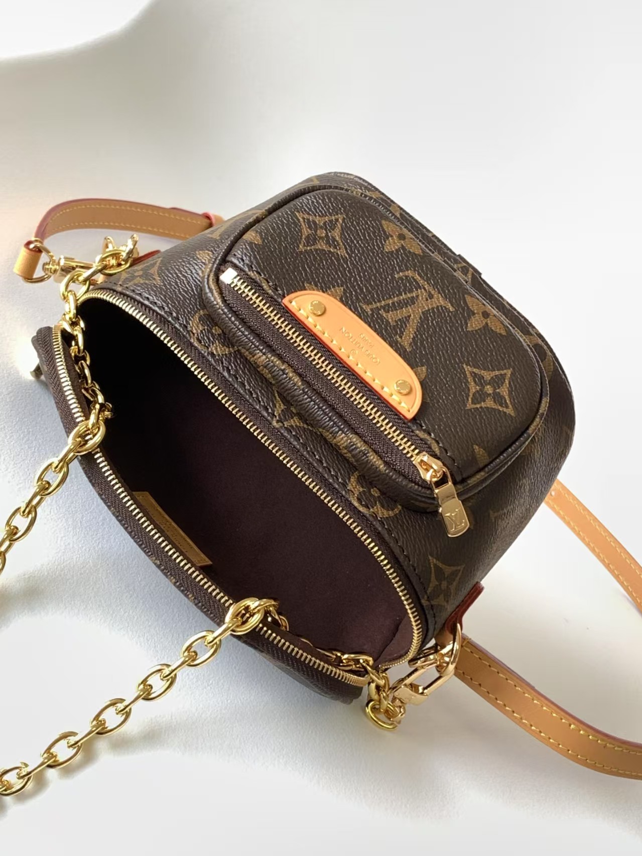 LV Handbags AAA(Women)-2004