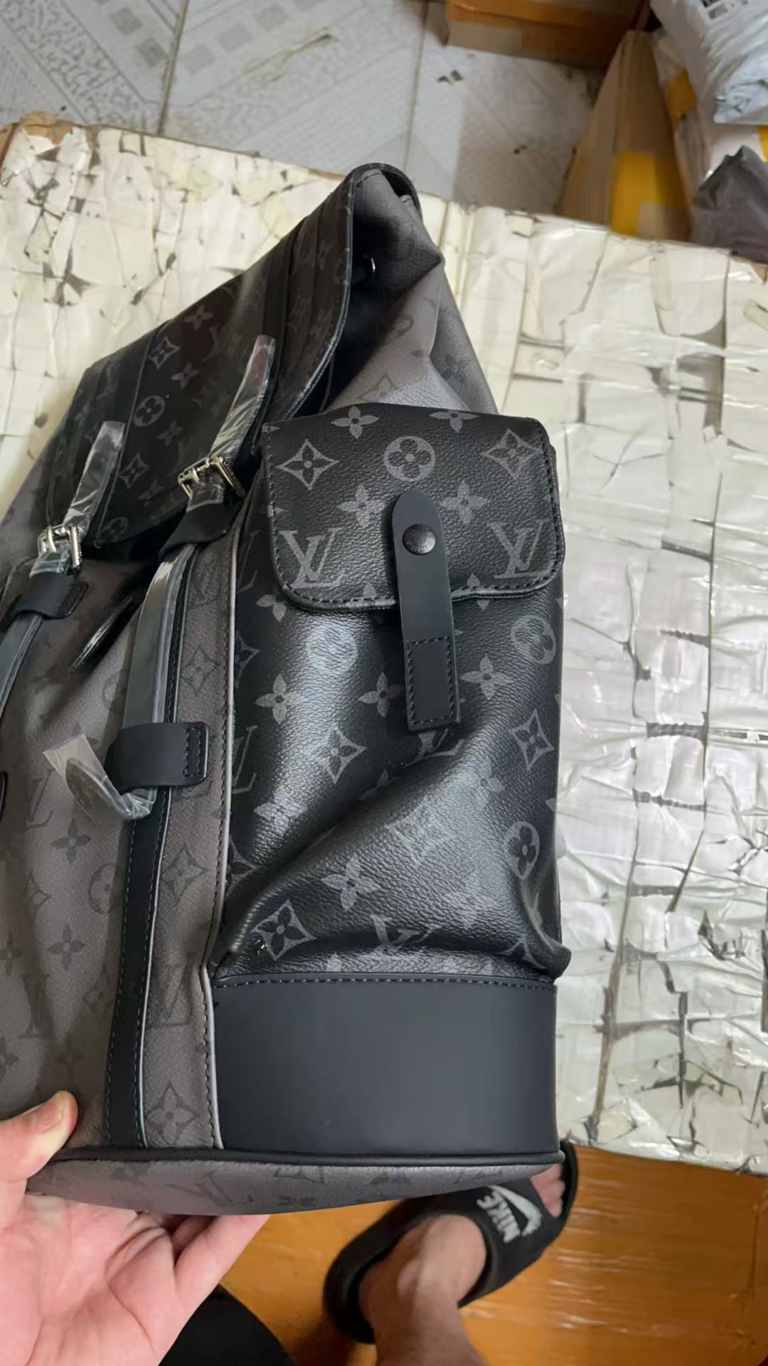 LV Backpack(AAA)-200