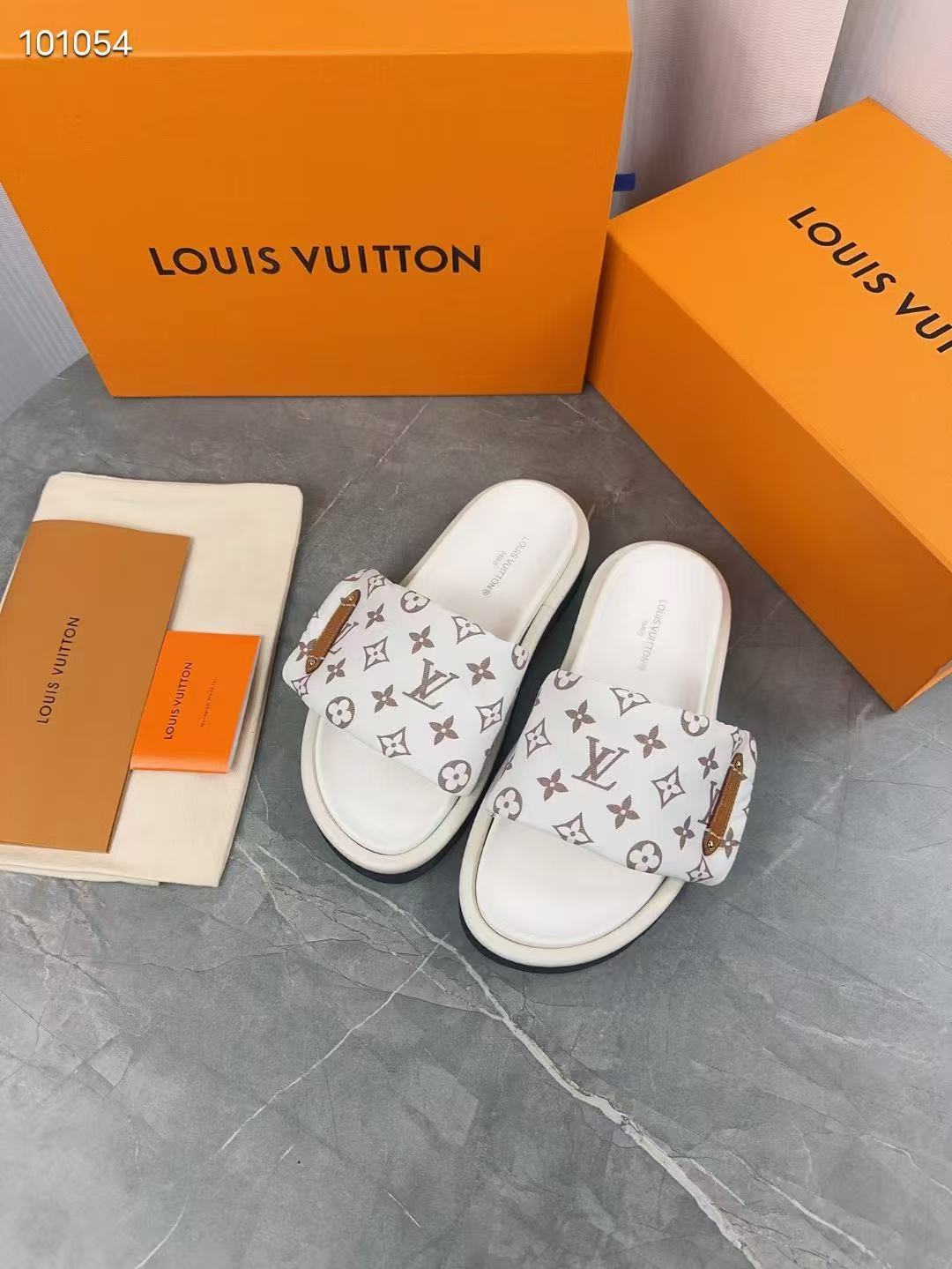 LV Slippers(AAA)-074