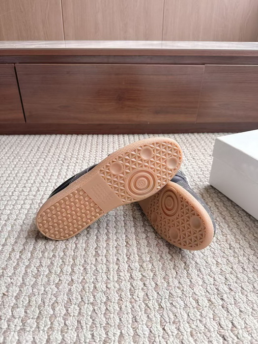 ma*s*n Ma*i*la shoes-009