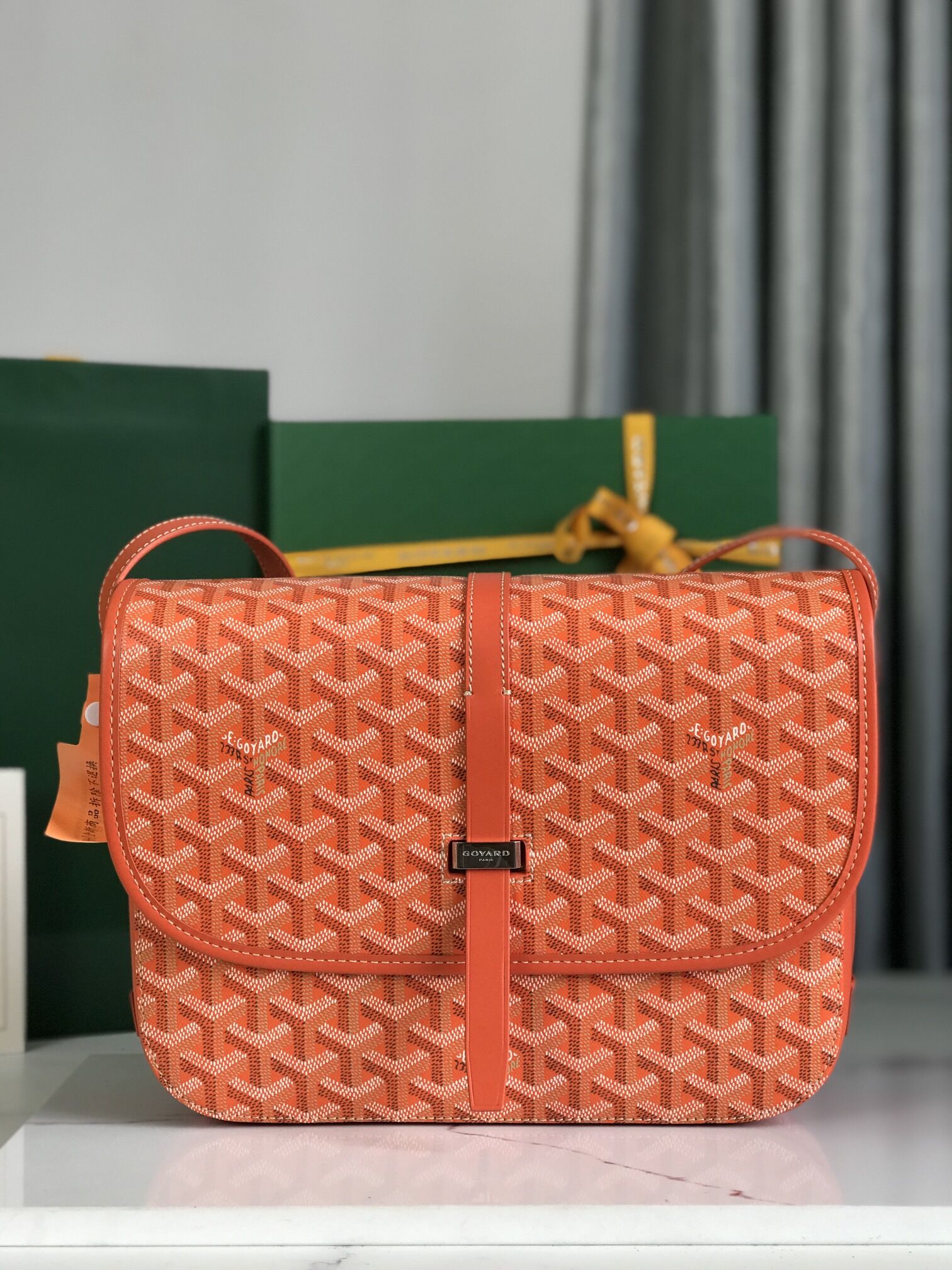 Go*ard handbags aaaa(men)-030