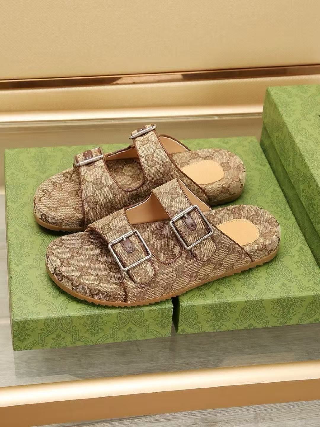 G*u*i slippers(aaa)-468