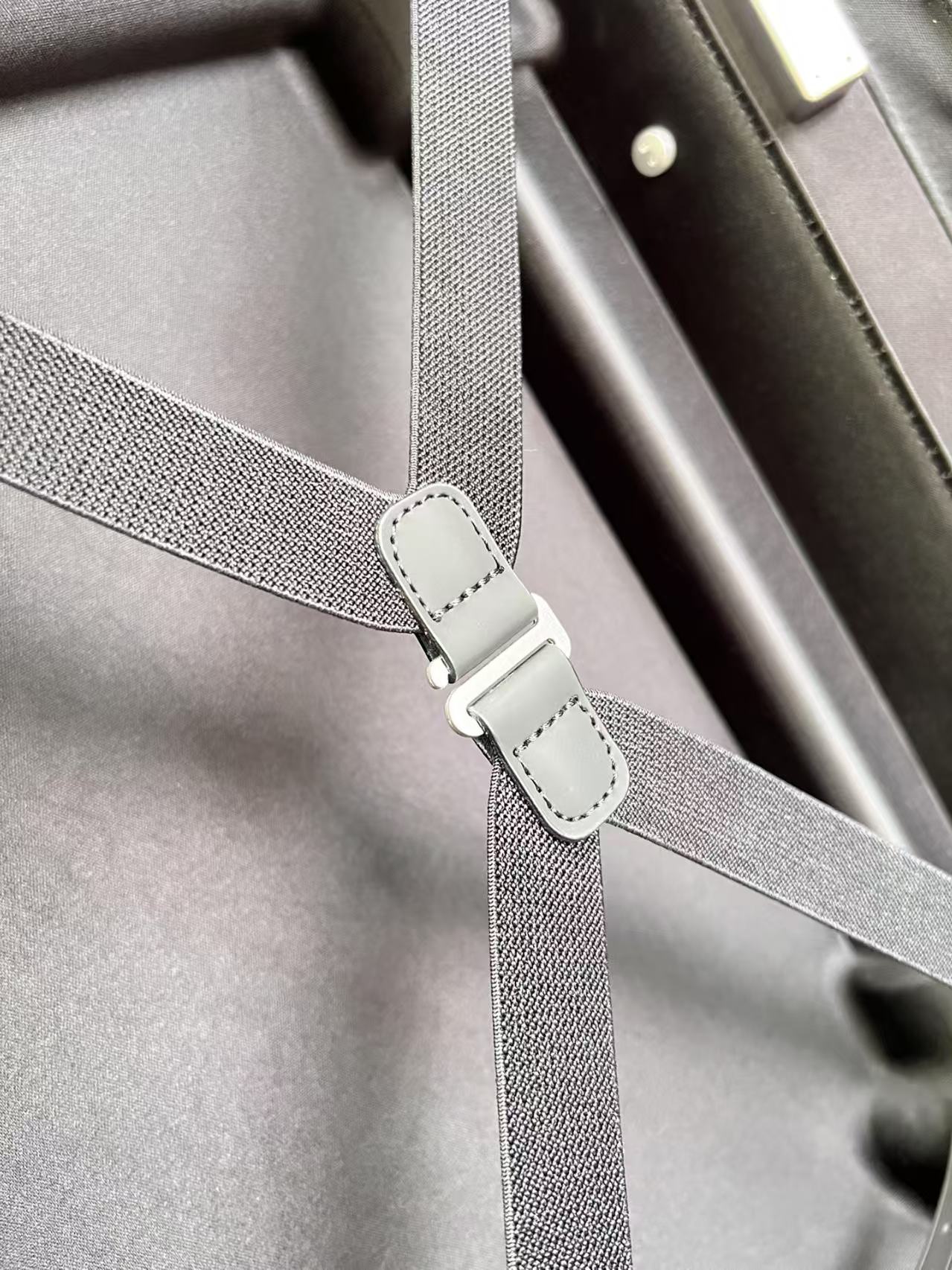 LV Suitcase(AAA)-007