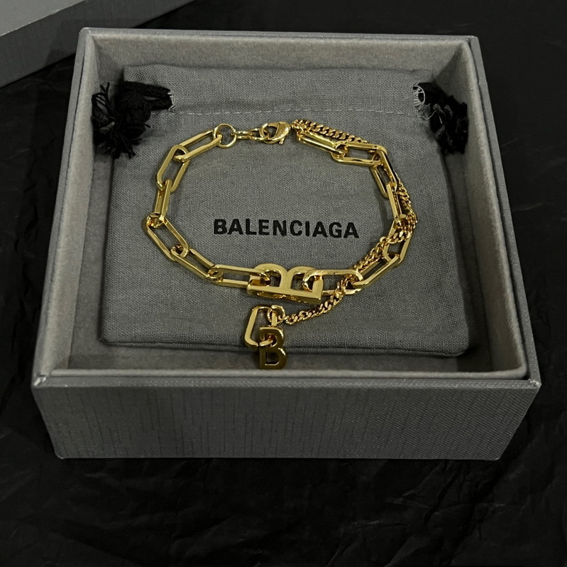 Ba*len*cia*ga bracelet-002