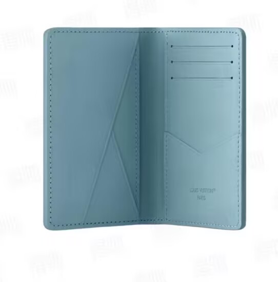LV Card holder(AAA)-008