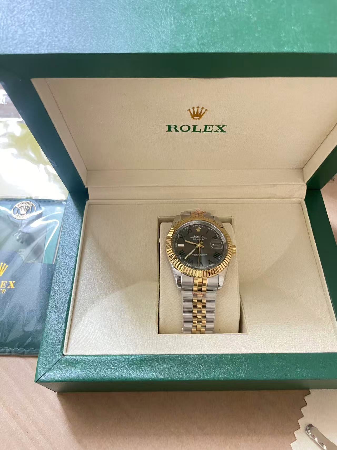 R*l*x watches-190