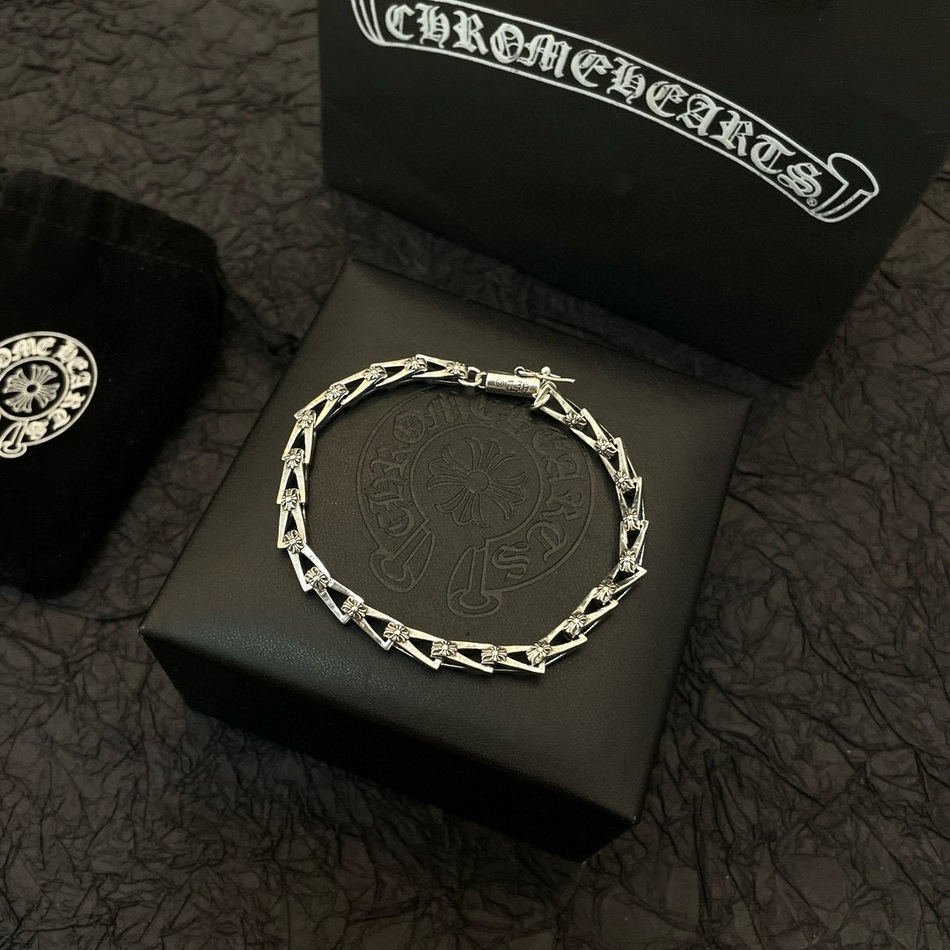 Ch**me He**ts bracelet-006