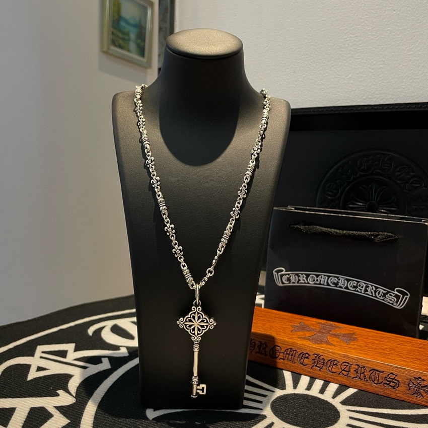 Ch**me He**ts necklace-099