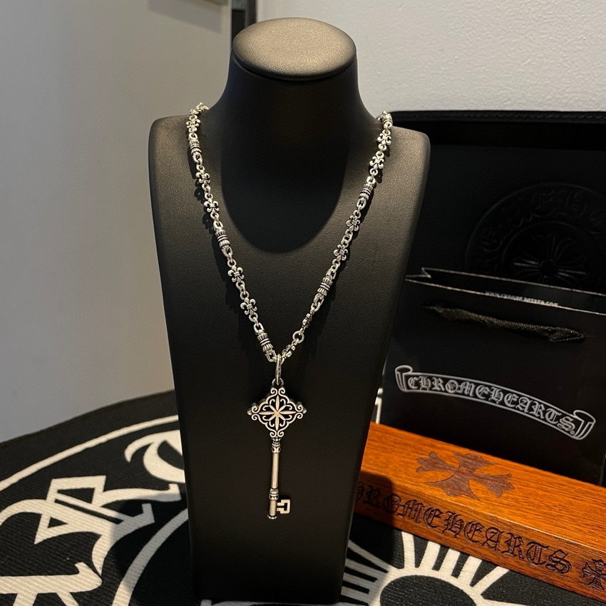 Ch**me He**ts necklace-099