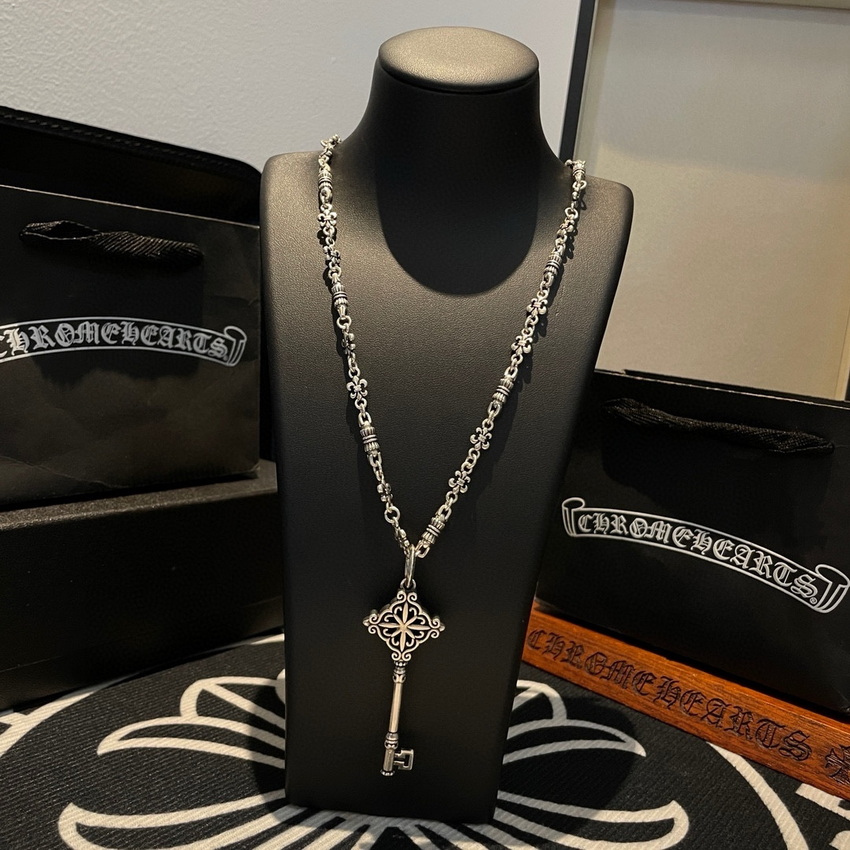 Ch**me He**ts necklace-099