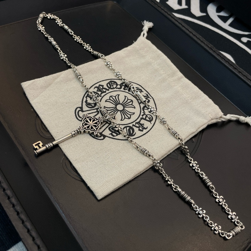 Ch**me He**ts necklace-099