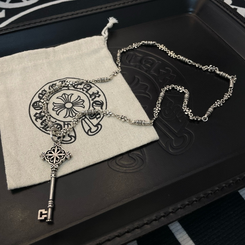 Ch**me He**ts necklace-099
