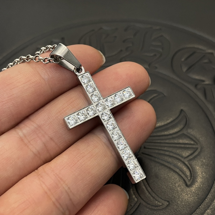 Ch**me He**ts necklace-101