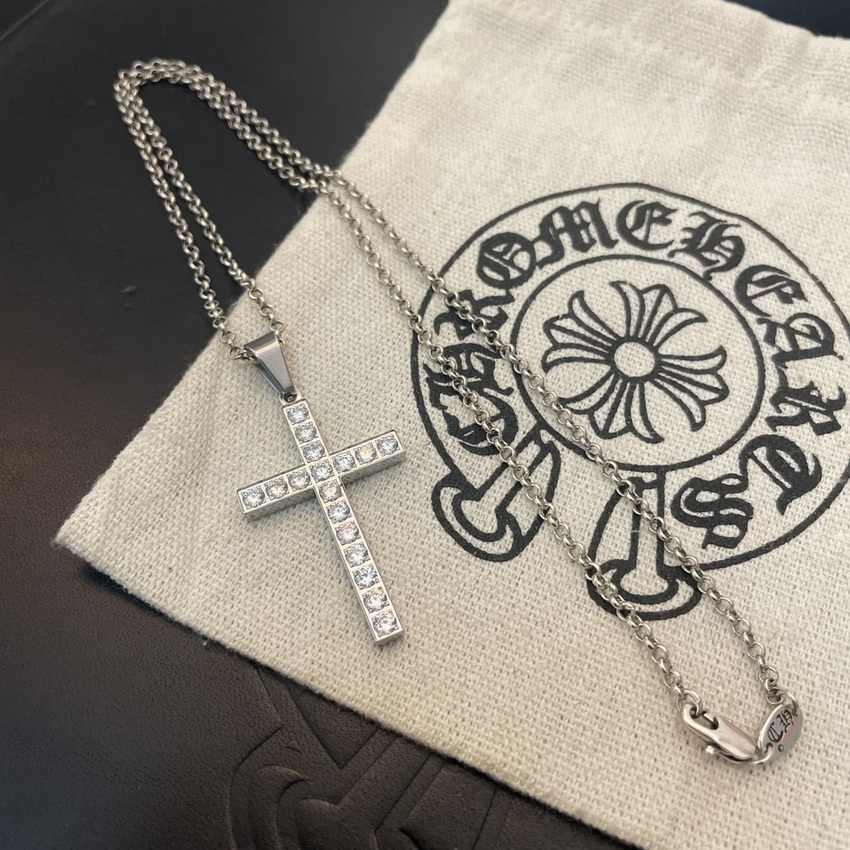 Ch**me He**ts necklace-101