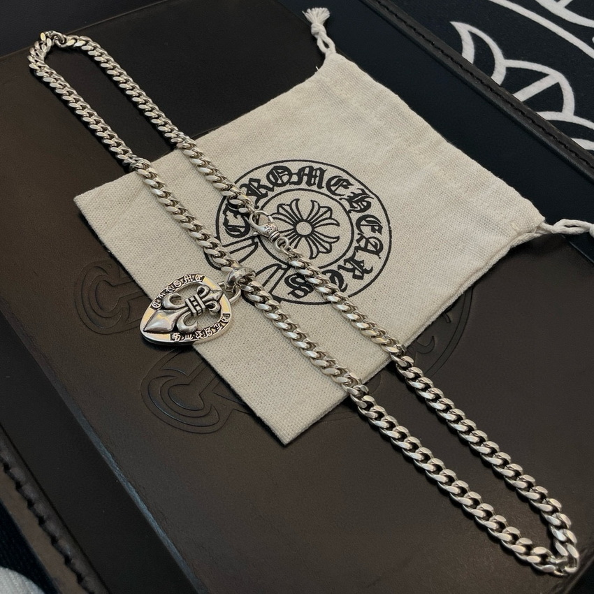 Ch**me He**ts necklace-102