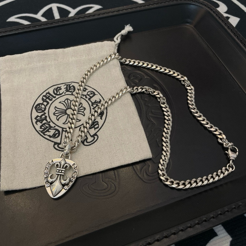 Ch**me He**ts necklace-102