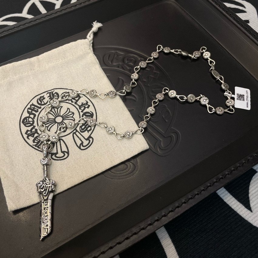 Ch**me He**ts necklace-103