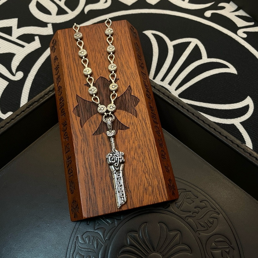 Ch**me He**ts necklace-103
