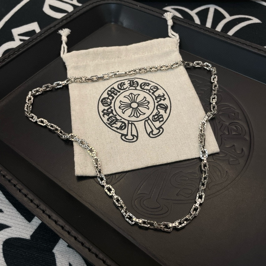 Ch**me He**ts necklace-019