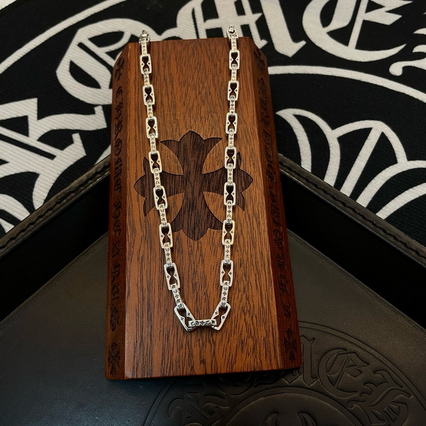 Ch**me He**ts necklace-026