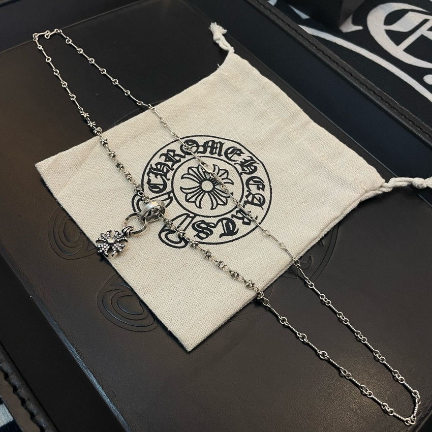 Ch**me He**ts necklace-036
