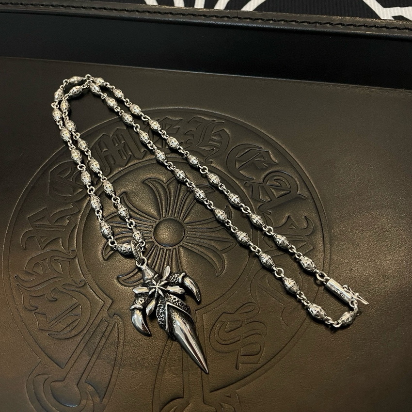 Ch**me He**ts necklace-037