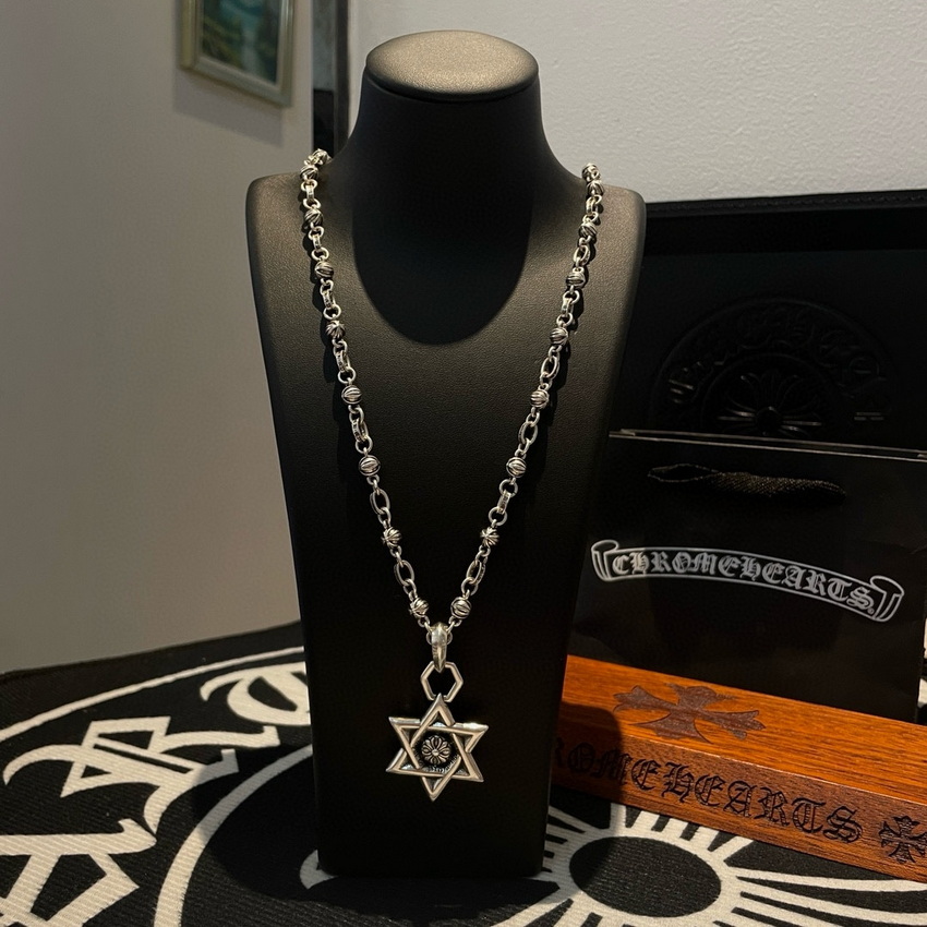 Ch**me He**ts necklace-038