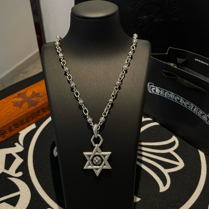 Ch**me He**ts necklace-038