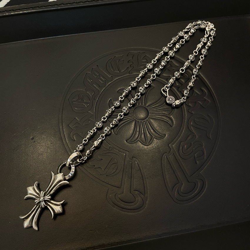 Ch**me He**ts necklace-039