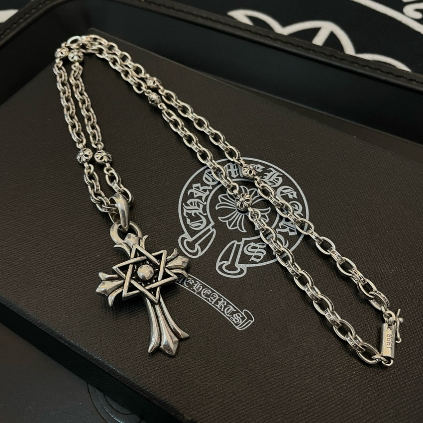 Ch**me He**ts necklace-042