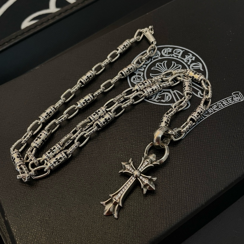 Ch**me He**ts necklace-043