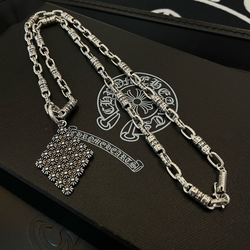 Ch**me He**ts necklace-045