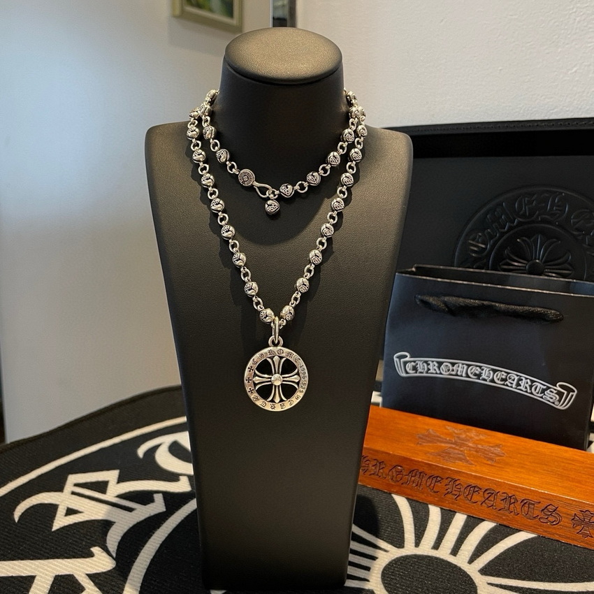 Ch**me He**ts necklace-048