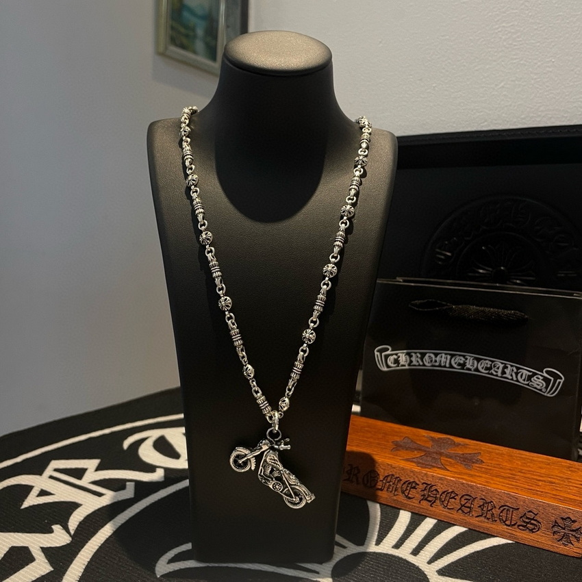 Ch**me He**ts necklace-049
