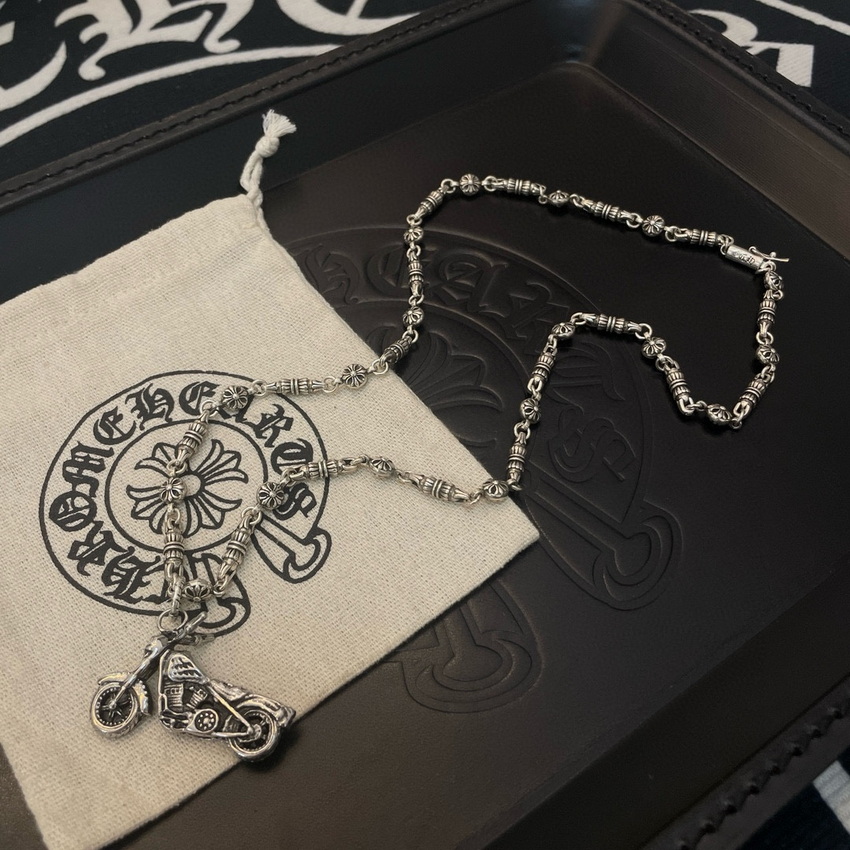 Ch**me He**ts necklace-049