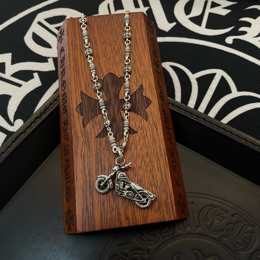 Ch**me He**ts necklace-049