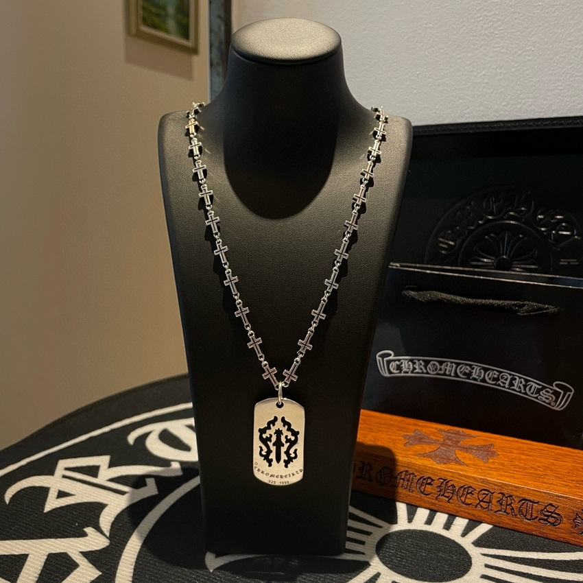 Ch**me He**ts necklace-053