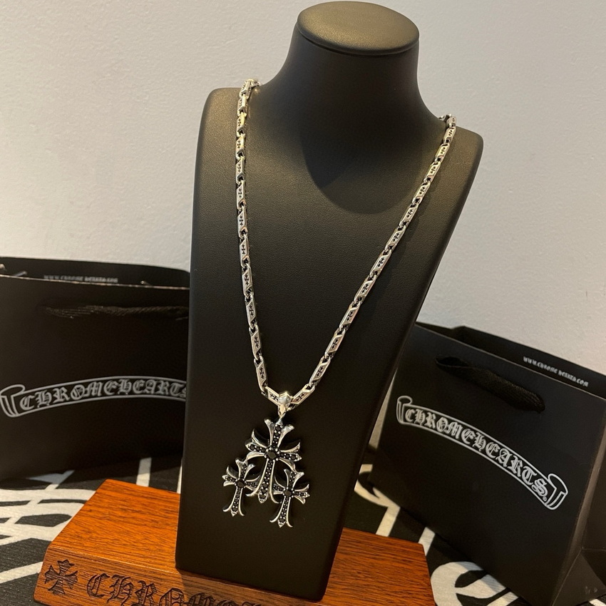 Ch**me He**ts necklace-054