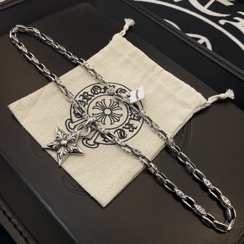 Ch**me He**ts necklace-055