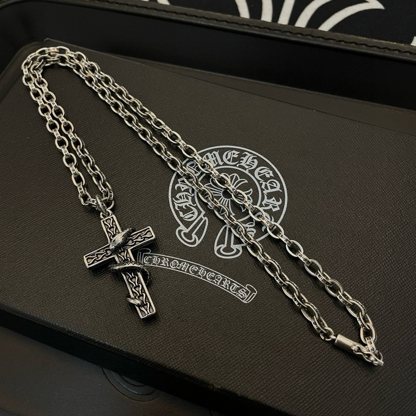Ch**me He**ts necklace-056