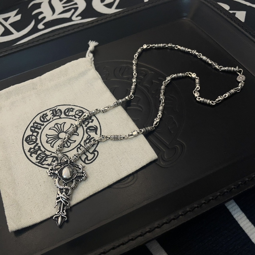 Ch**me He**ts necklace-062