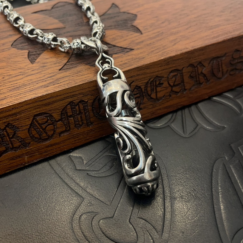 Ch**me He**ts necklace-064